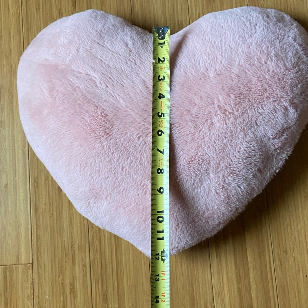 Heart pillow, light pink - Picture 7 of 9